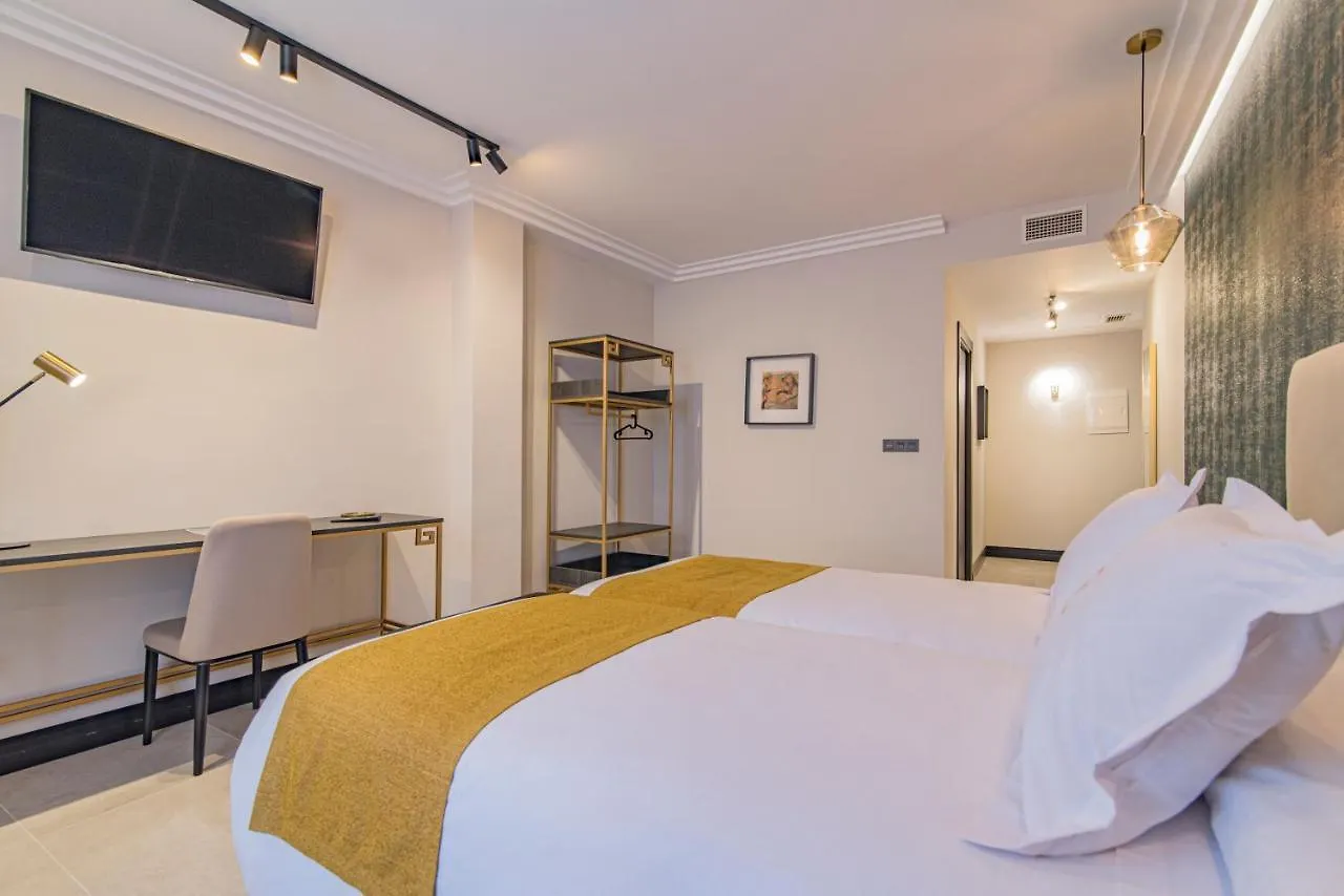 Hotel Vesci Faventia à Huétor-Tájar 3*,